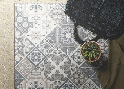 Modny winylowy dywan Katalońskie kwiaty